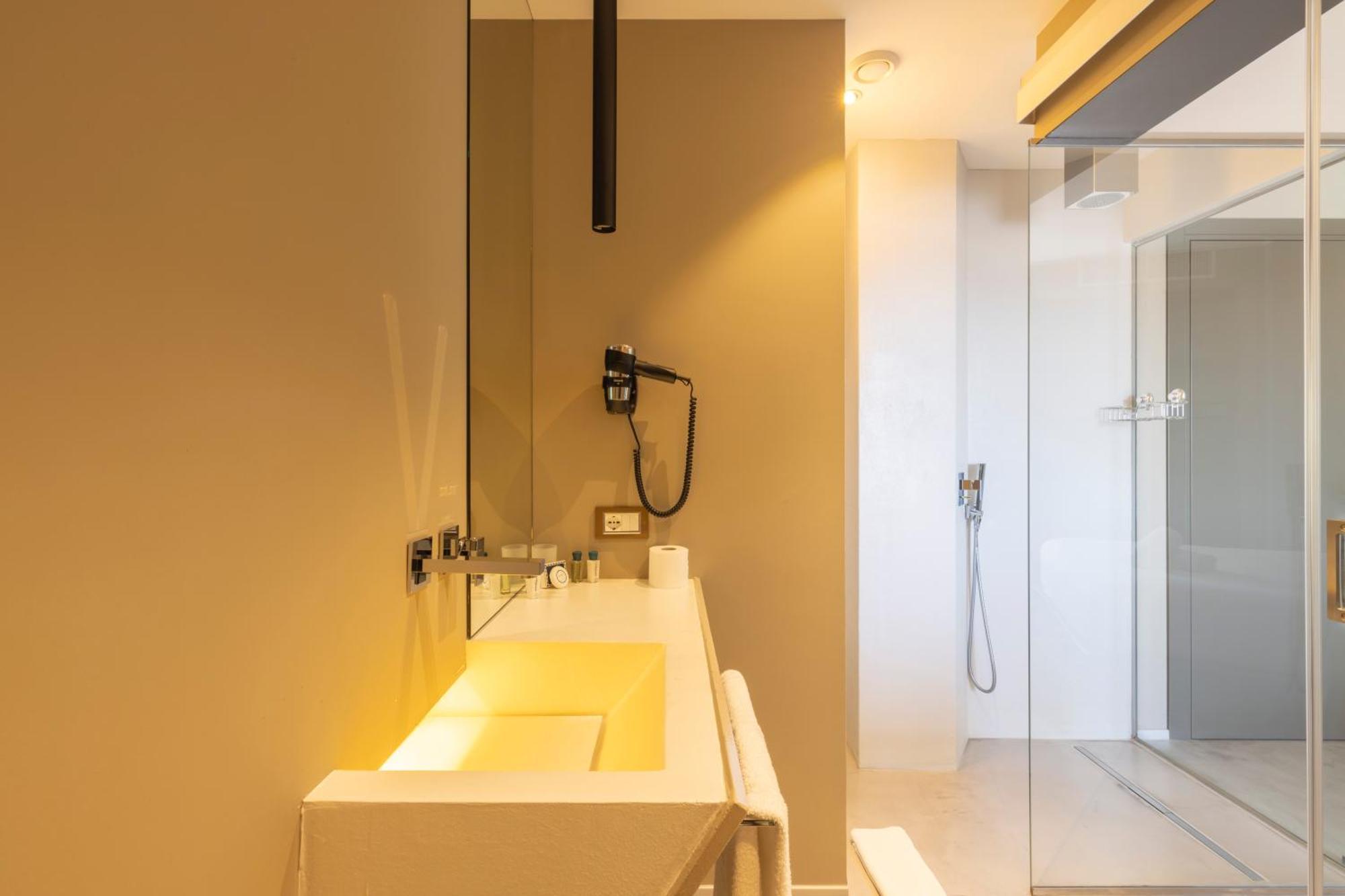 Bed and Breakfast Milestone (Adults Only) Quartu SantʼElena Exterior foto