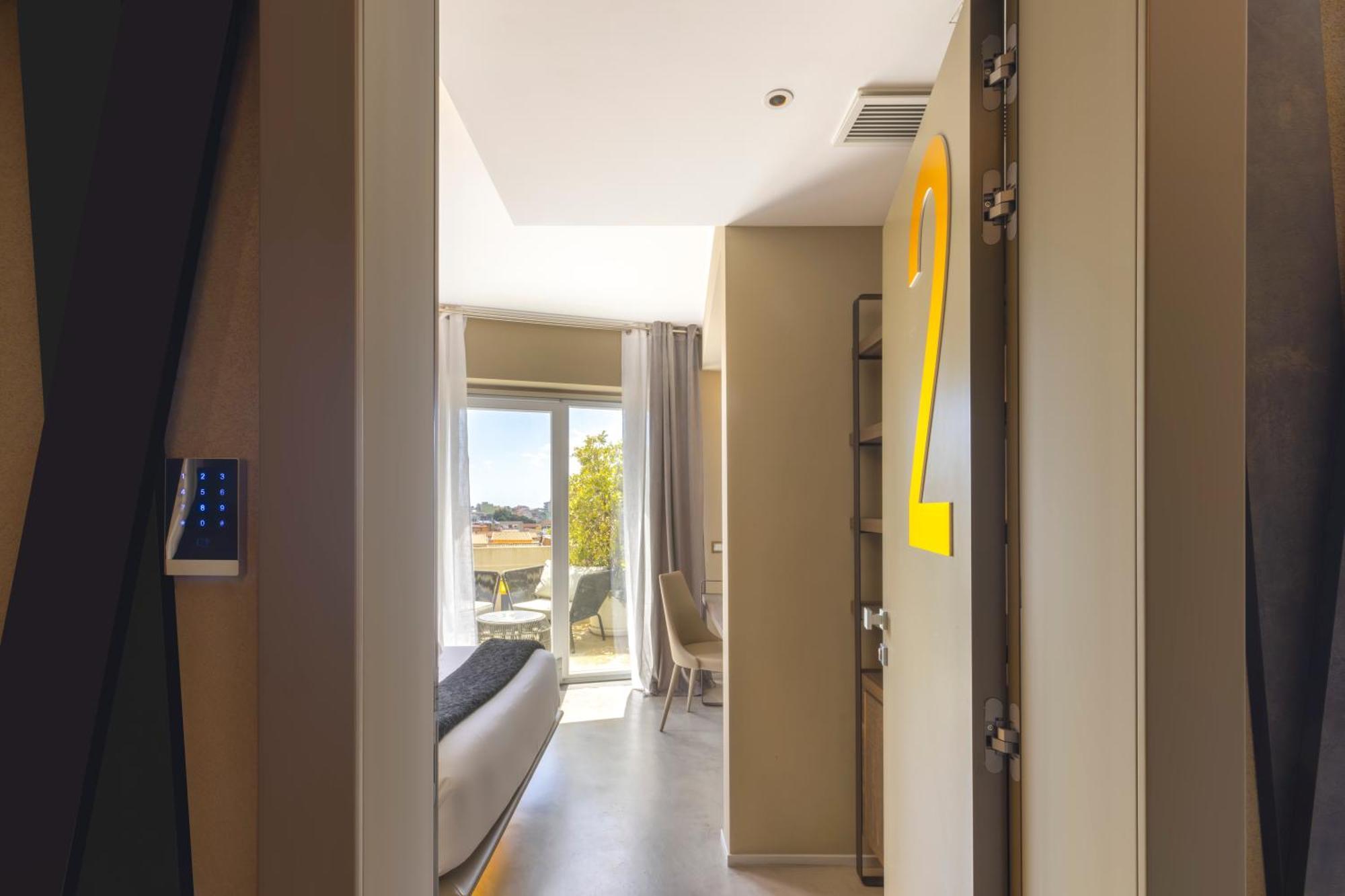 Bed and Breakfast Milestone (Adults Only) Quartu SantʼElena Exterior foto