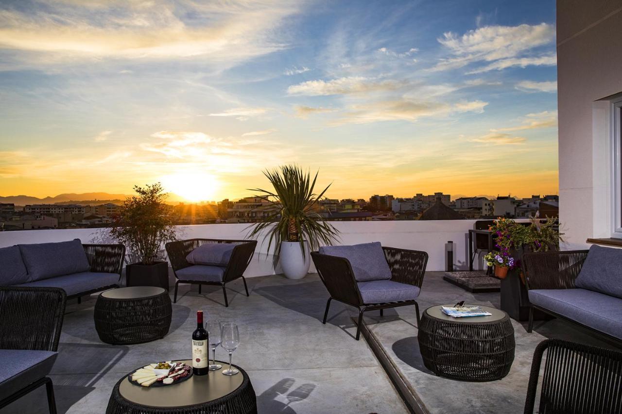 Bed and Breakfast Milestone (Adults Only) Quartu SantʼElena Exterior foto